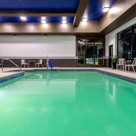 Hilton Garden Inn Hays, Ks Zewnętrze zdjęcie