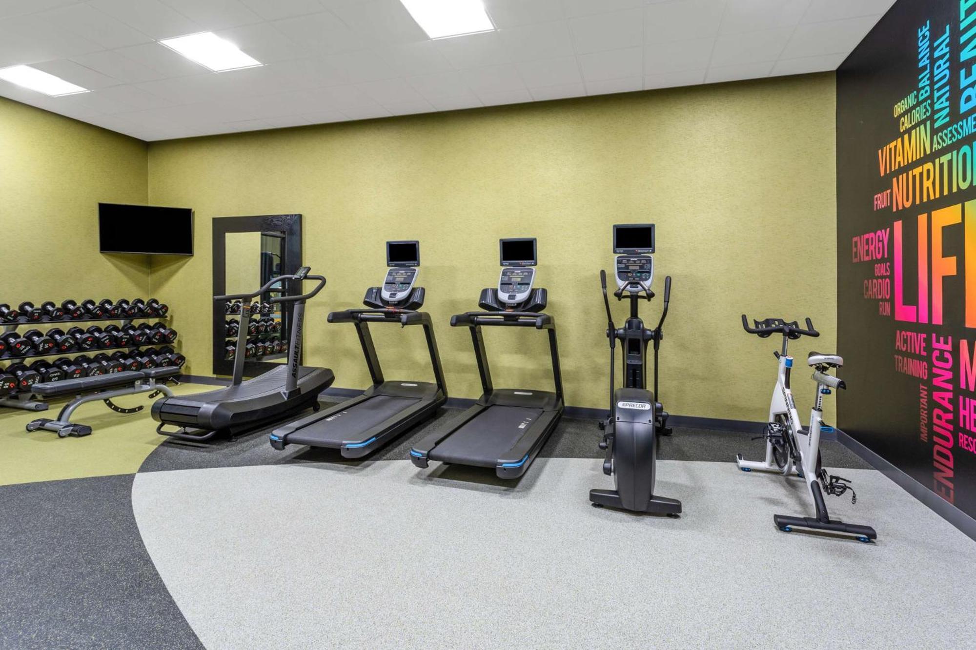 Hilton Garden Inn Hays, Ks Zewnętrze zdjęcie