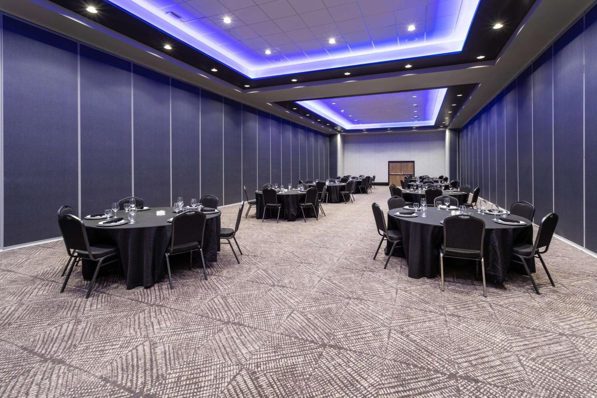 Hilton Garden Inn Hays, Ks Zewnętrze zdjęcie